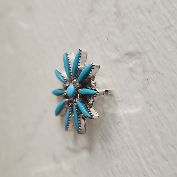 Beautiful NWOT Native American Zuni Turquoise Inlaid Flower Cluster Pendant 🩵💙 - Picture 7 of 12